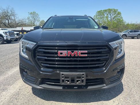 Used 2023 GMC Terrain SLT w/ Elevation Edition AWD/4WD image 3