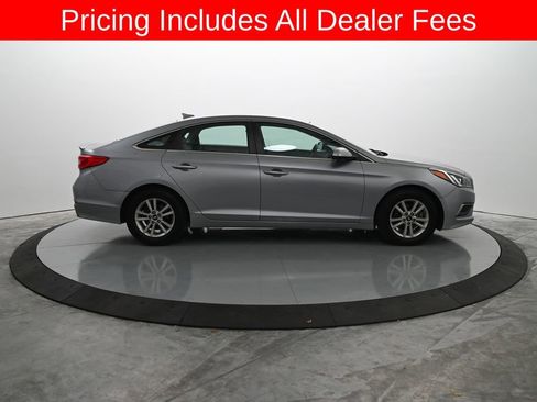 Used 2016 Hyundai Sonata SE FWD image 4