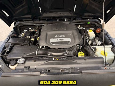 Used 2017 Jeep Wrangler Unlimited Sahara w/ Dual Top Group AWD/4WD image 35