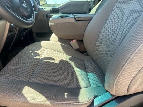 Used 2018 Ford F150 XLT image 12