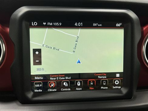 Used 2022 Jeep Wrangler Unlimited Rubicon w/ Steel Bumper Group AWD/4WD image 17