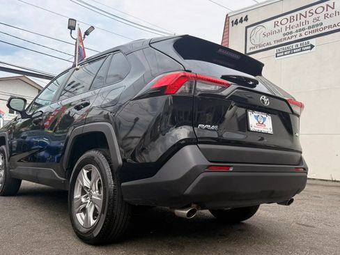 Used 2023 Toyota RAV4 XLE FWD image 8