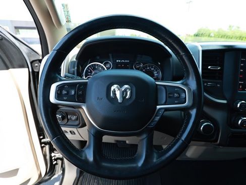 Used 2019 RAM 1500 Big Horn AWD/4WD image 10