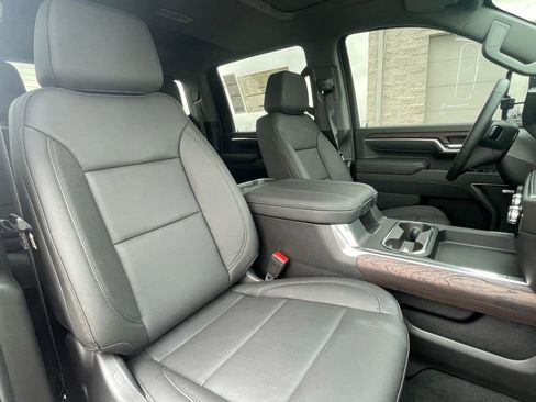 New 2026 GMC Sierra 2500 SLT w/ SLT Premium Package AWD/4WD image 30