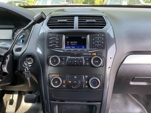 Used 2019 Ford Explorer 4WD Police Interceptor w/ Ready For The Road Package image 16
