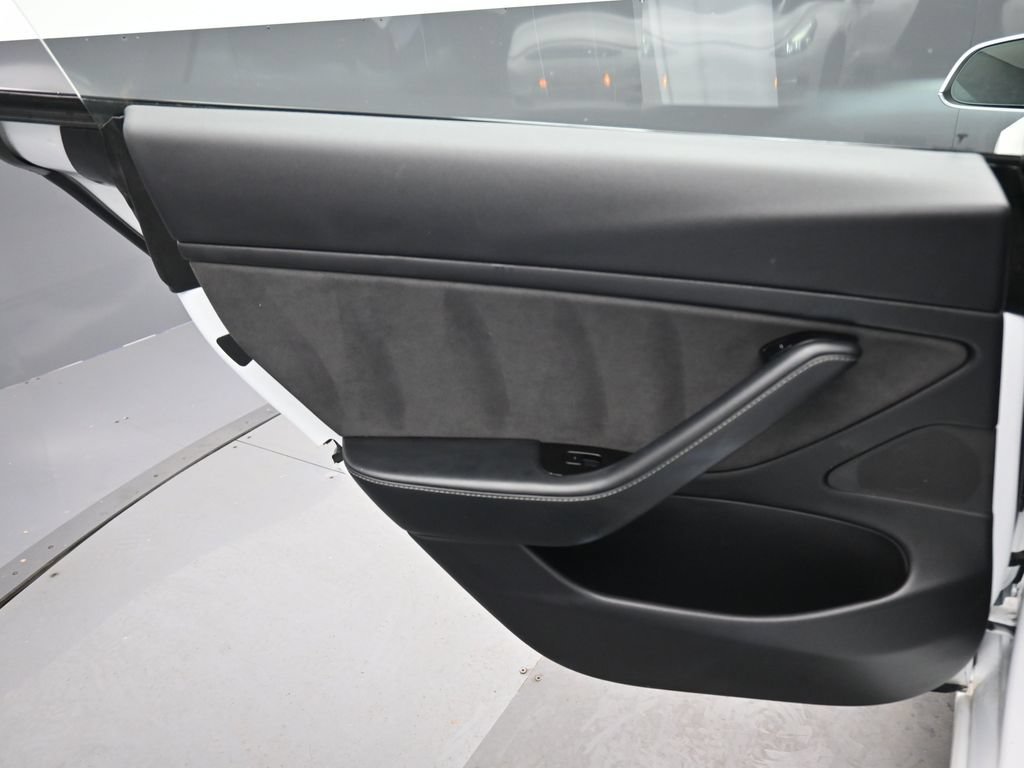 Used 2018 Tesla Model 3 Long Range AWD/4WD image 27