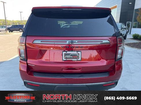 Used 2022 Chevrolet Tahoe Z71 w/ Z71 Off-Road Package AWD/4WD image 18