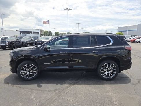 New 2026 GMC Acadia Denali Ultimate w/ LPO, Floor Liner Package AWD/4WD image 22