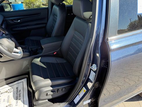 Used 2025 Honda CR-V Sport-L image 31