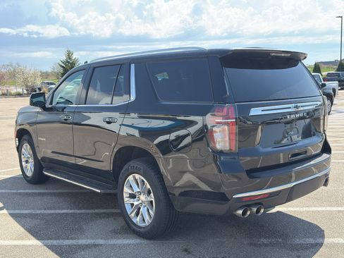 Used 2023 Chevrolet Tahoe Premier image 3