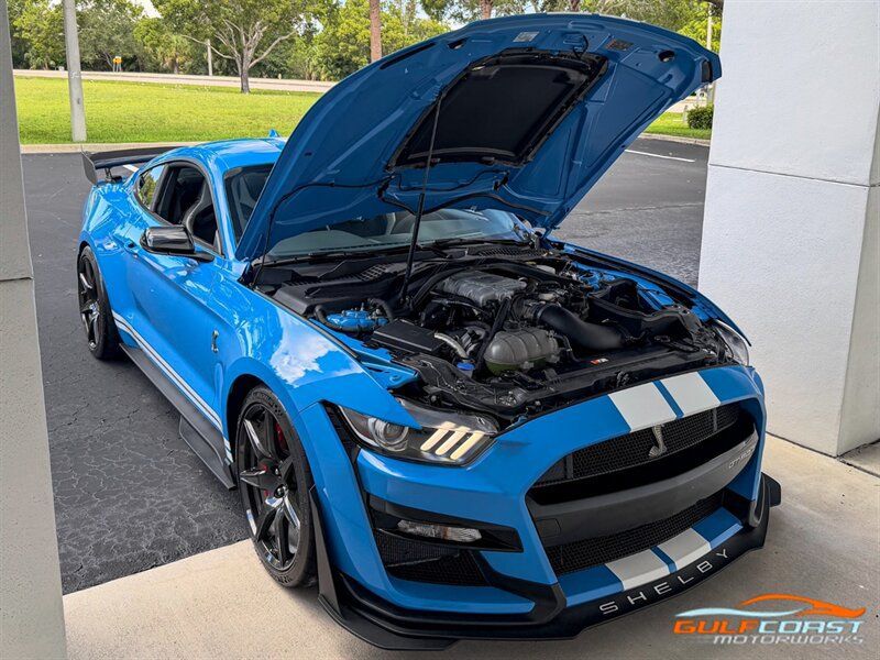 Used 2022 Ford Mustang Shelby GT500 w/ Carbon Fiber Track Pack RWD image 41