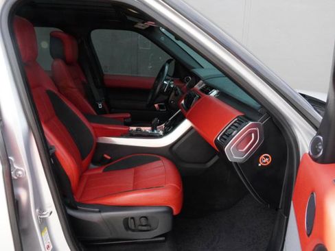 Used 2019 Land Rover Range Rover Sport Supercharged image 9