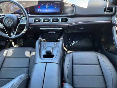 Used 2025 Mercedes-Benz GLE 350 4MATIC w/ AMG Line Exterior image 14