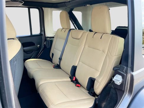 Certified 2022 Jeep Wrangler Unlimited Sport image 24