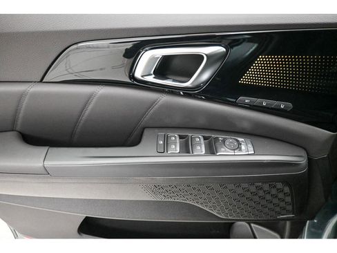 New 2026 Kia Carnival SX Prestige FWD image 16