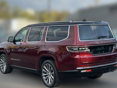 Used 2022 Jeep Grand Wagoneer Series II w/ Convenience Group III image 32