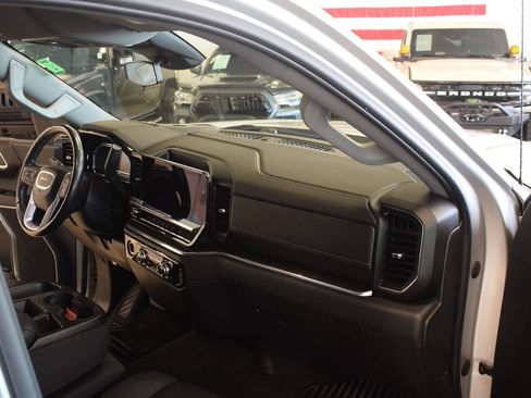 Used 2022 GMC Sierra 1500 Elevation RWD image 27