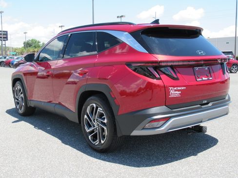 Used 2025 Hyundai Tucson Limited FWD image 5