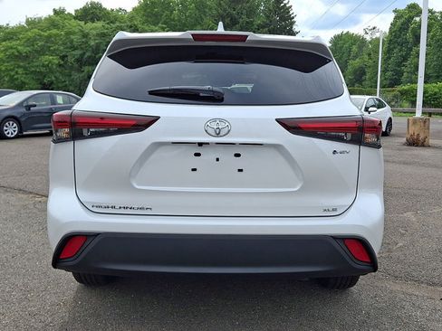 Certified 2026 Toyota Highlander XLE AWD/4WD image 24