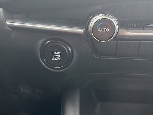 Used 2024 MAZDA MAZDA3 s image 21