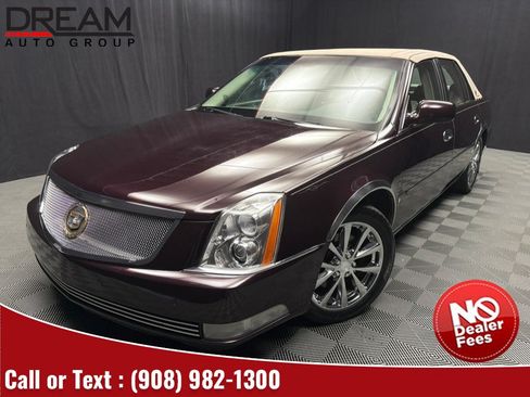 Used 2008 Cadillac DTS FWD image 1