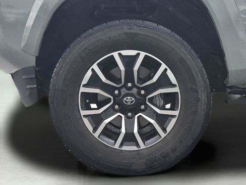 Used 2023 Toyota Tacoma TRD Sport w/ Technology Package RWD image 18