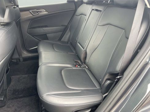 Certified 2023 Kia Sportage EX AWD/4WD image 13