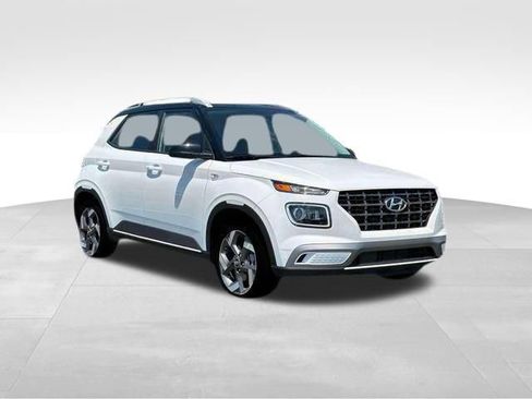 New 2025 Hyundai Venue Limited image 35