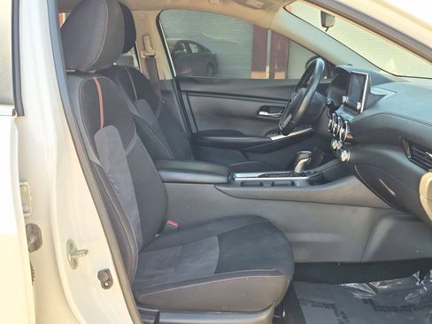 Certified 2023 Nissan Sentra SR w/ Trunk Package FWD image 31