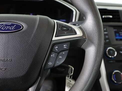 Used 2015 Ford Fusion SE FWD image 33