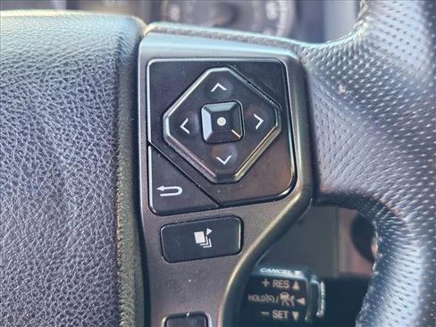 Used 2021 Toyota Tacoma TRD Off-Road w/ Technology Package image 12