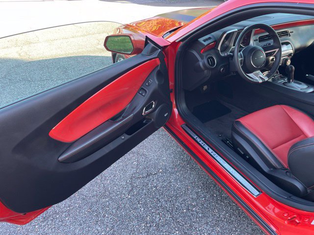Used 2010 Chevrolet Camaro SS w/ RS Package RWD image 10