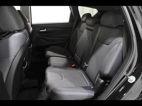 Used 2019 Hyundai Santa Fe SE AWD/4WD image 18
