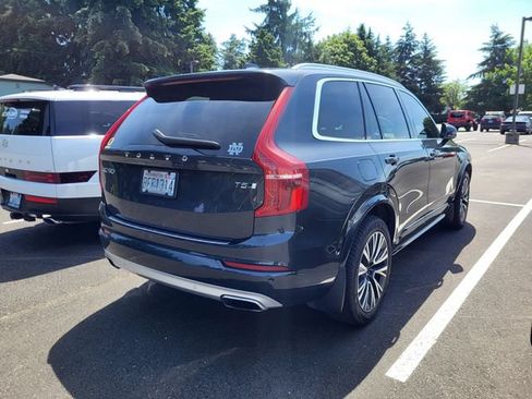 Used 2021 Volvo XC90 T5 Momentum w/ Advanced Package AWD/4WD image 3