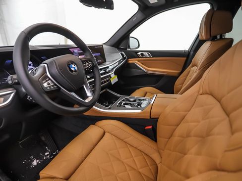 New 2026 BMW X5 xDrive40i w/ Climate Comfort Package image 10
