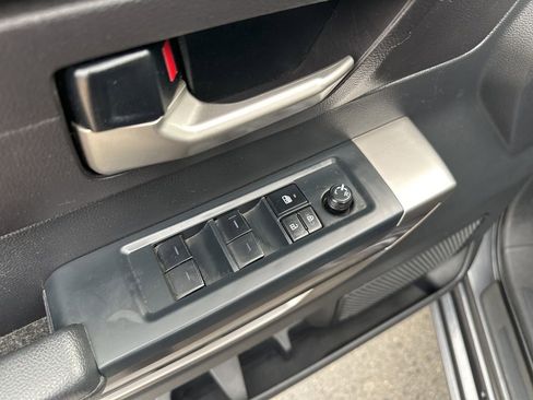 Used 2022 Toyota Tundra SR5 w/ SR5 Convenience Package image 19