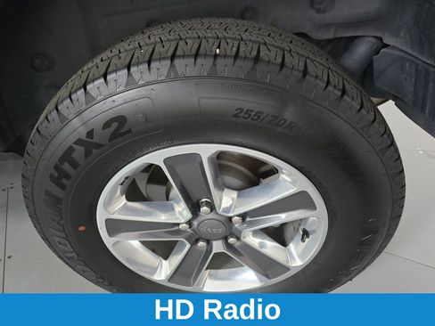 Used 2019 Jeep Wrangler Unlimited Sahara image 11