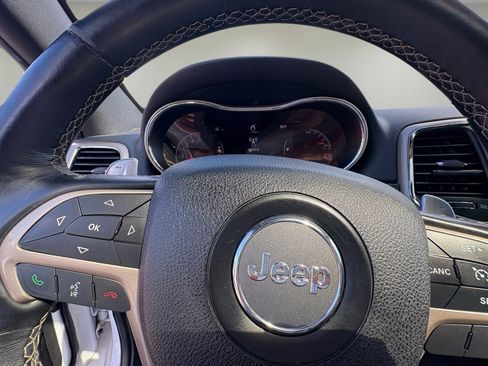 Used 2016 Jeep Grand Cherokee Limited image 17