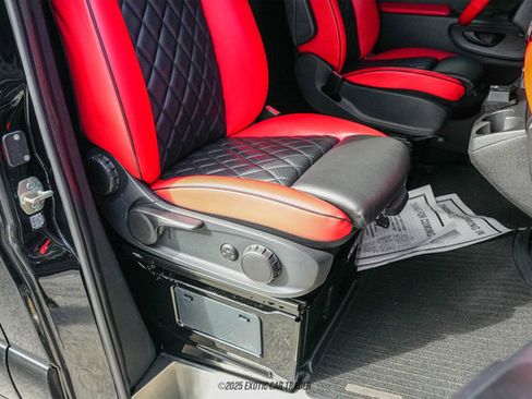 Used 2019 Mercedes-Benz Sprinter 4x4 170 image 29