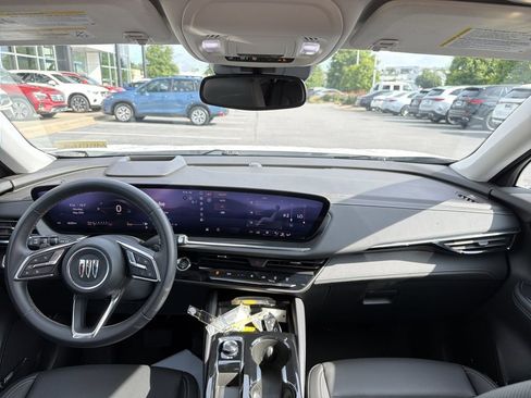 Used 2025 Buick Envision Preferred AWD/4WD image 19