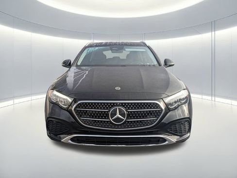 Used 2025 Mercedes-Benz E 450 4MATIC All-Terrain Wagon image 3