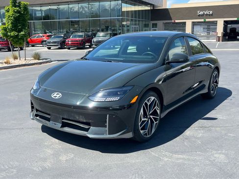 Used 2024 Hyundai Ioniq 6 SEL AWD/4WD image 2