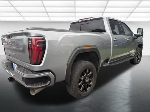 Used 2025 GMC Sierra 3500 AT4 w/ AT4 Premium Plus Package AWD/4WD image 6