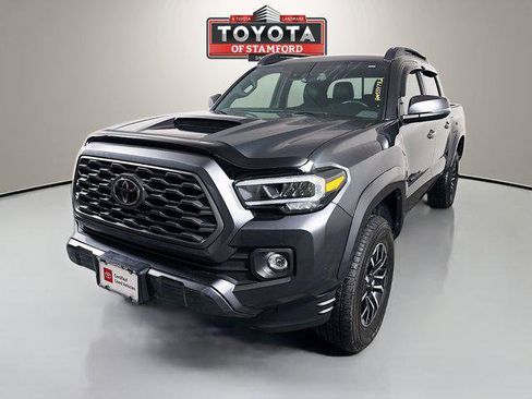 Certified 2023 Toyota Tacoma TRD Sport image 3