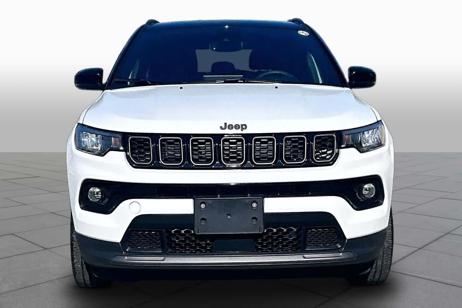Used 2026 Jeep Compass Limited AWD/4WD image 4