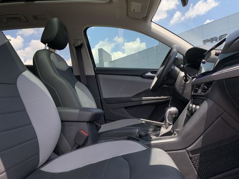 Used 2022 Volkswagen Taos SEL AWD/4WD image 35