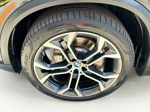 Certified 2022 BMW X5 sDrive40i w/ Premium Package RWD image 33