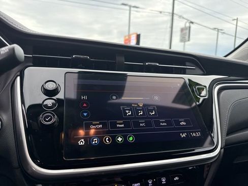 Used 2022 Chevrolet Bolt EUV LT w/ Comfort Package image 25