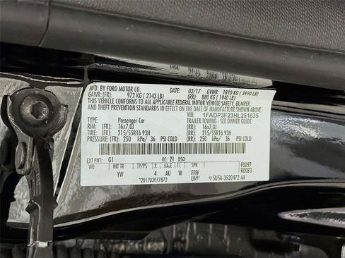 Used 2017 Ford Focus SE FWD image 28