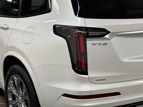 Used 2020 Cadillac XT6 Sport AWD/4WD image 17